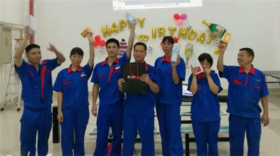 專(zhuān)業(yè)空壓機廠(chǎng)家艾高舉行員工生日會(huì )